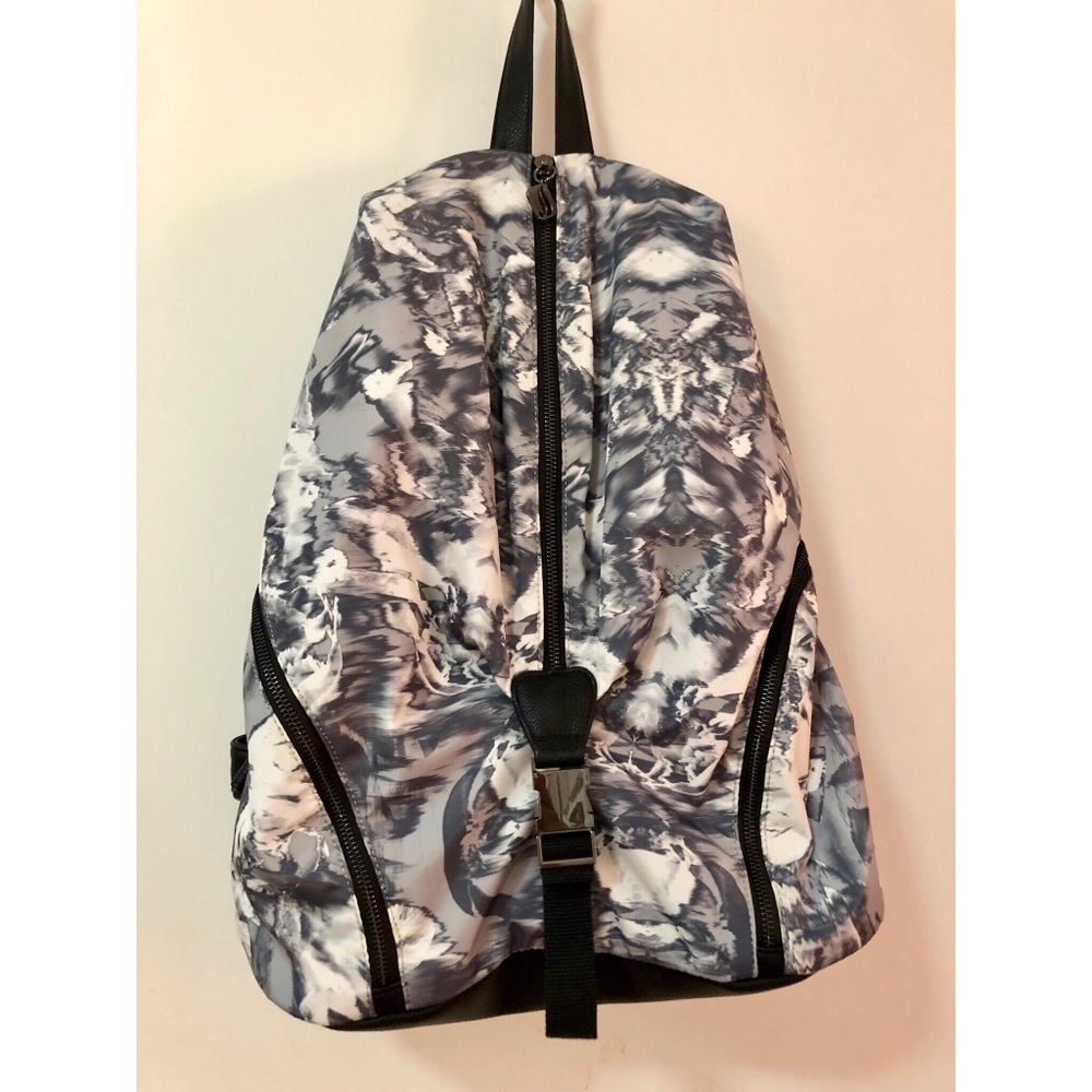 Fabletics Row backpack
